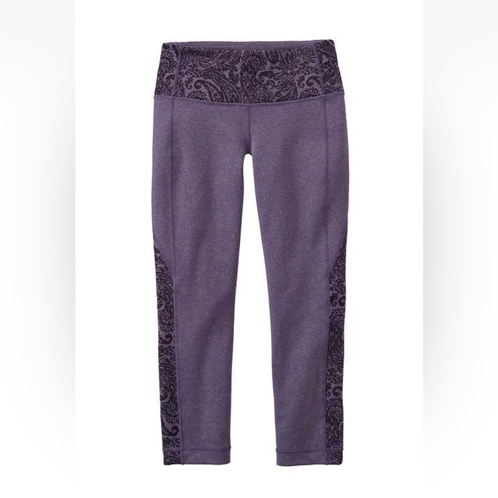 Athleta Splits Yoga Revelation Capri in Nightshade Purple Paisley Print, sz M